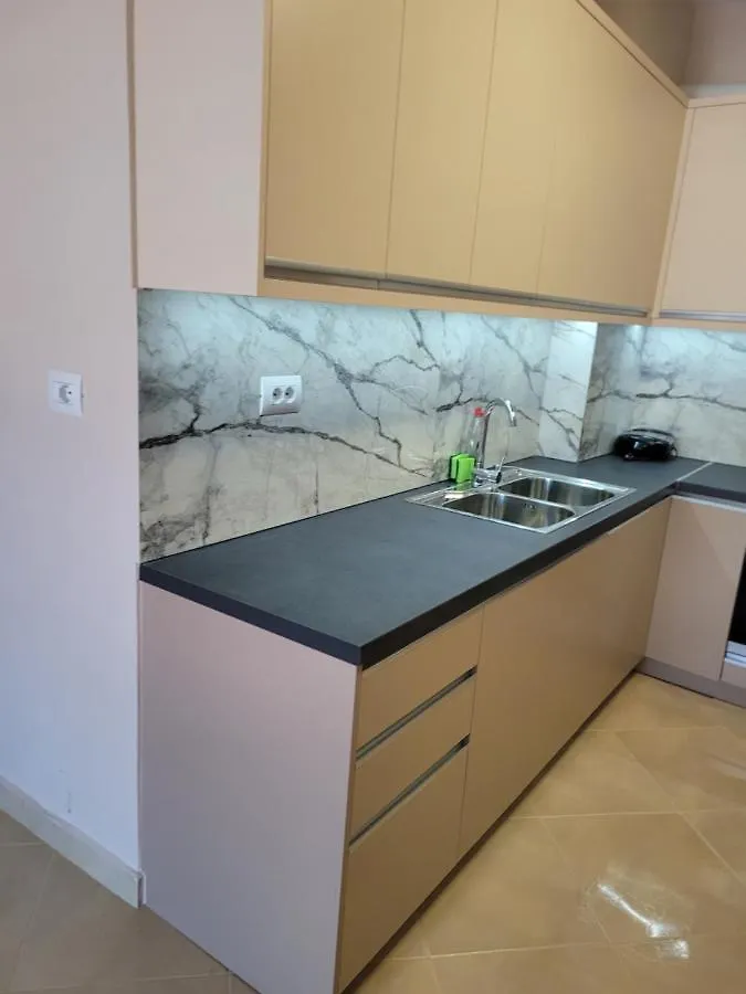 Marina Apartment Sarande 0*,  Albania
